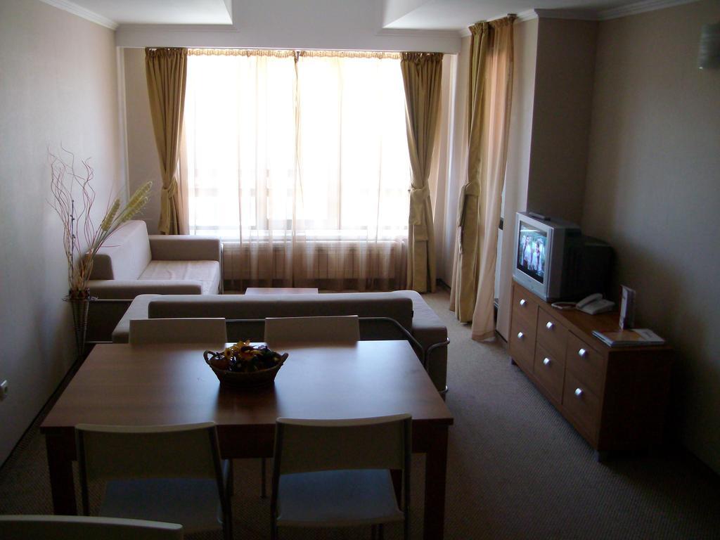Snezhanka Apartments Tmf パンポロボ エクステリア 写真