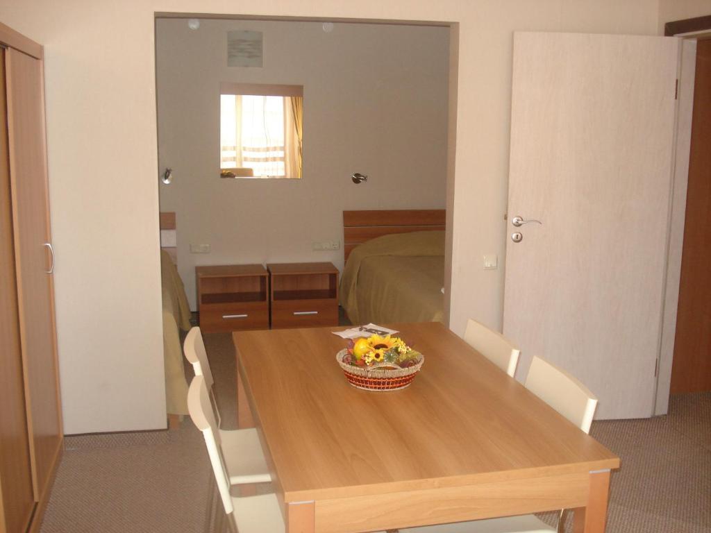 Snezhanka Apartments Tmf パンポロボ 部屋 写真